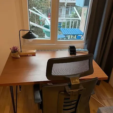 Apartment Perfect 3 1 Flat, Excellent Location,superb Decoration *