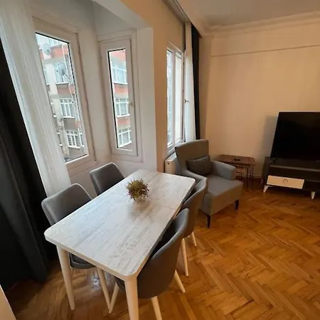 Perfect 3 1 Flat, Excellent Location,superb Decoration *